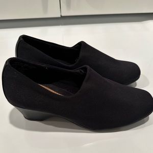 Twila Airstep Black Wedge Heel Women’s Sz 5.5